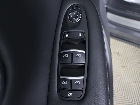 Used 2021 INFINITI QX50 Luxe w/ Appearance Package AWD/4WD image 35