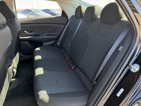 New 2026 Hyundai Elantra SE image 21