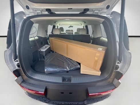 New 2026 Hyundai Santa Fe SEL FWD image 18