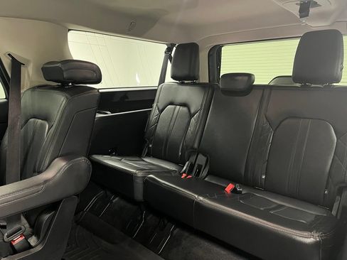 Used 2018 Ford Expedition Max Platinum AWD/4WD image 50