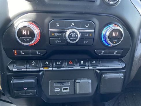 Used 2020 GMC Sierra 1500 SLT w/ X31 Off-Road Package image 18