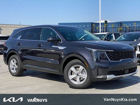 New 2026 Kia Sorento LX FWD image 30