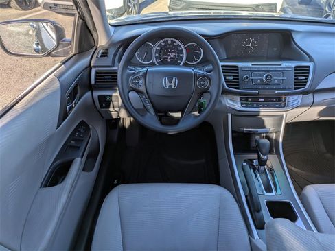 Used 2015 Honda Accord LX image 17