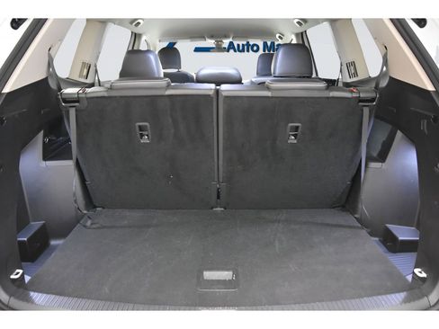 Used 2024 Volkswagen Atlas SE image 39