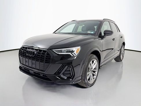 Used 2023 Audi Q3 2.0T Premium Plus w/ Premium Plus Package image 3