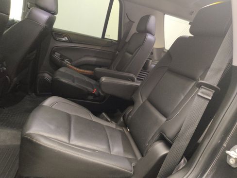 Used 2018 Chevrolet Tahoe Premier RWD image 18