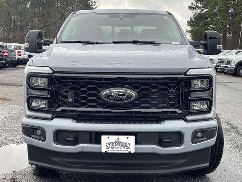 New 2026 Ford F250 Lariat w/ Black Appearance Package image 23