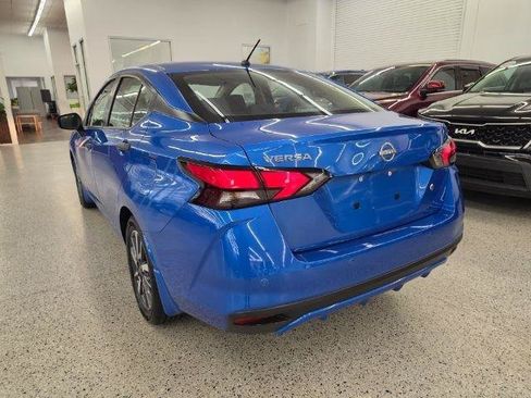 Used 2023 Nissan Versa S w/ S Plus Package FWD image 7