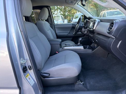 Used 2016 Toyota Tacoma SR5 w/ SR5 Appearance Package (SN) RWD image 33