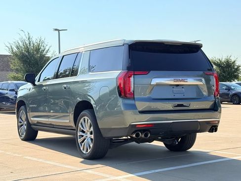 Used 2024 GMC Yukon XL Denali RWD image 11