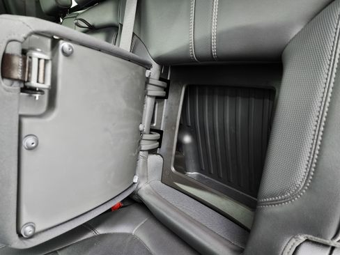 Used 2021 Chevrolet Silverado 2500 High Country w/ Z71 Off-Road Package image 39