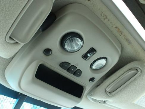 Used 2003 Chevrolet Avalanche 4x4 w/ Suspension Package, Off-Road image 19