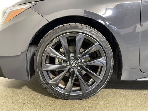Used 2023 Toyota Corolla SE w/ SE Premium Package image 11