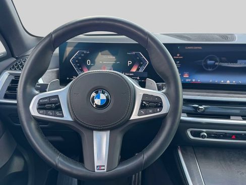 Used 2026 BMW X5 xDrive40i w/ M Sport Package AWD/4WD image 17