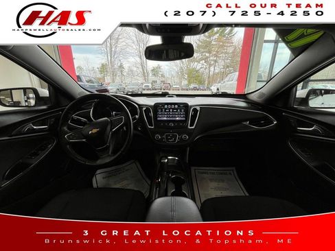 Used 2017 Chevrolet Malibu LT FWD image 14