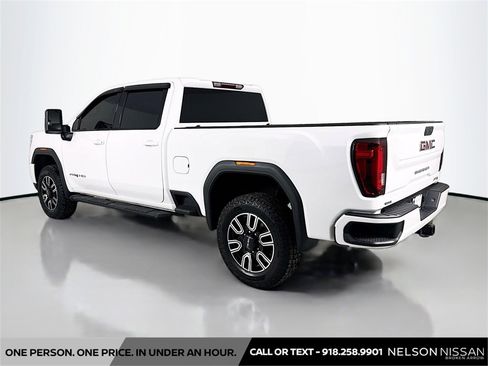 Used 2022 GMC Sierra 2500 AT4 image 6