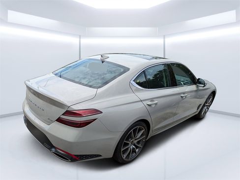 New 2026 Genesis G70 2.5T Prestige image 2