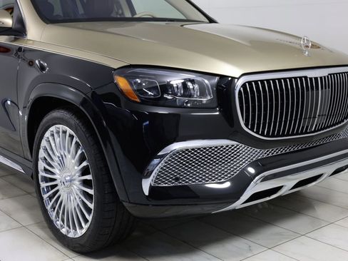 Used 2023 Mercedes-Benz Maybach GLS 600 4MATIC image 38