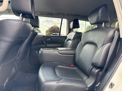 Used 2015 INFINITI QX80 4WD w/ 22" Wheel Package image 23