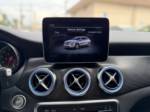 Used 2019 Mercedes-Benz GLA 250 image 42