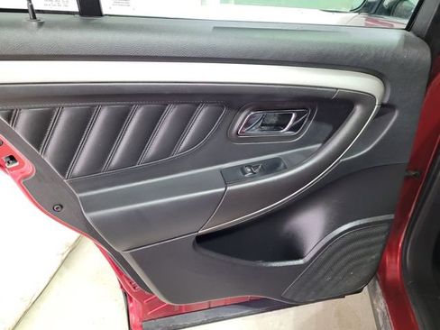 Used 2013 Ford Taurus SEL image 42