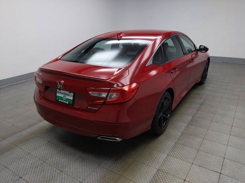Used 2018 Honda Accord Sport image 9