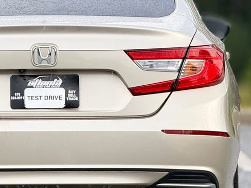 Used 2018 Honda Accord LX image 17