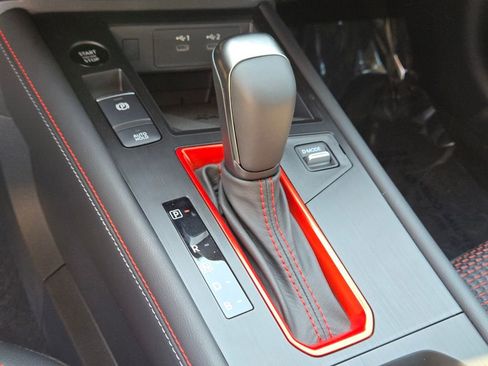 New 2025 Nissan Kicks SR image 14