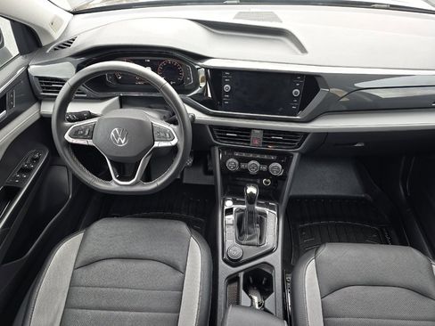 Used 2022 Volkswagen Taos SEL image 12