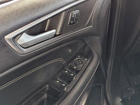 Used 2015 Ford Edge Titanium w/ Equipment Group 302A image 16