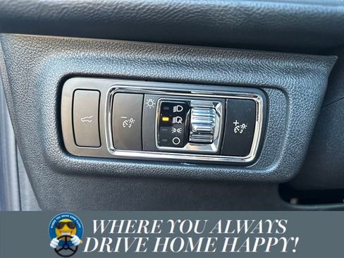 New 2025 Lincoln Corsair Reserve w/ Equipment Group 202A image 19