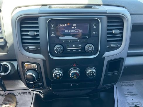 Used 2016 RAM 1500 Express AWD/4WD image 18