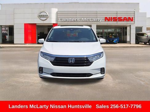 Used 2024 Honda Odyssey EX-L image 2