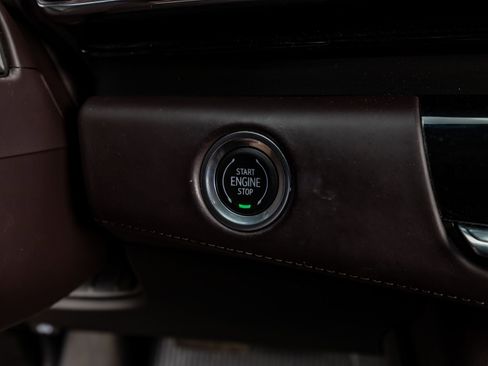 Used 2023 Cadillac Escalade ESV Sport Platinum image 19