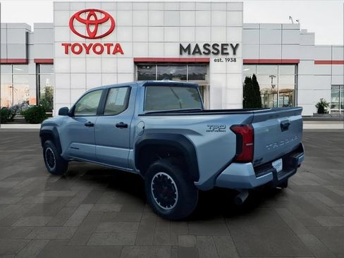 Used 2024 Toyota Tacoma 4x4 Double Cab image 5