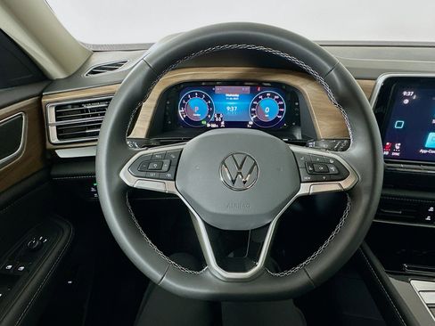 New 2026 Volkswagen Atlas SE image 11