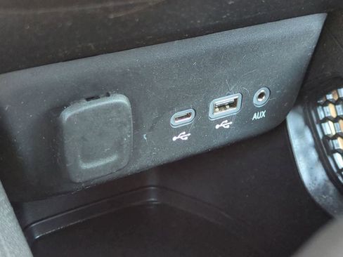 Used 2022 Chevrolet TrailBlazer ACTIV w/ Sun and Liftgate Package FWD image 33