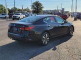 Used 2022 Nissan Altima 2.5 SV image 5