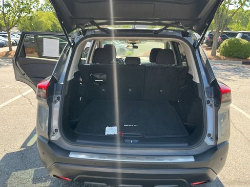 Used 2021 Nissan Rogue S FWD image 23