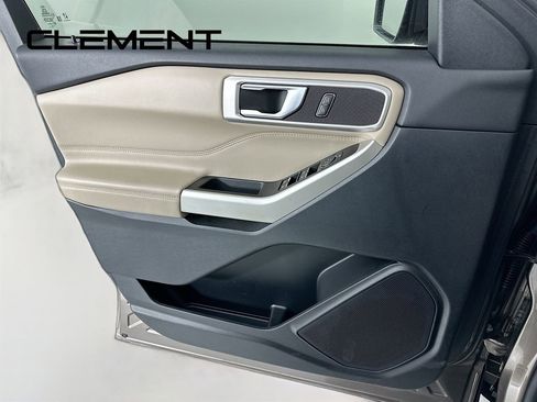 Used 2021 Ford Explorer XLT w/ Class III Trailer Tow Package image 27