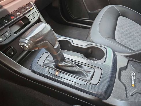 Used 2019 Chevrolet Colorado Z71 image 32