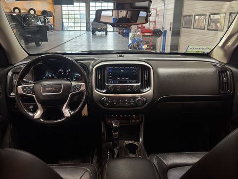 Used 2022 GMC Canyon Elevation w/ Elevation Premium Package AWD/4WD image 14