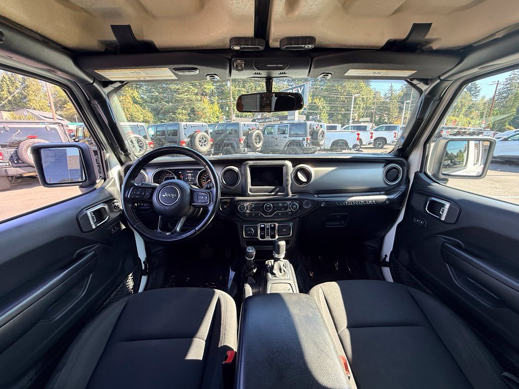 Used 2018 Jeep Wrangler Unlimited Sport w/ Technology Group AWD/4WD image 15