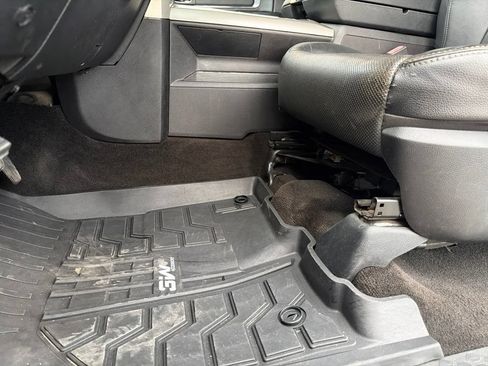 Used 2016 RAM 3500 Laramie AWD/4WD image 32