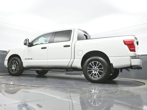 Used 2024 Nissan Titan SV w/ SV Convenience Package AWD/4WD image 42