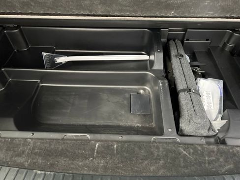 Used 2024 Ford Expedition Max XLT image 46