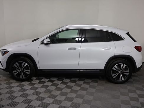 Used 2024 Mercedes-Benz GLA 250 4MATIC w/ Winter Heating Package image 6