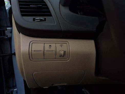 Used 2013 Hyundai Accent GLS FWD image 14
