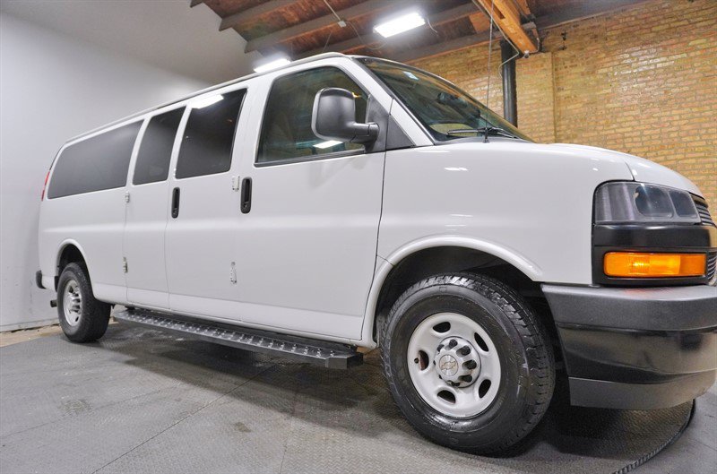 Used 2019 Chevrolet Express 3500 LS RWD image 8
