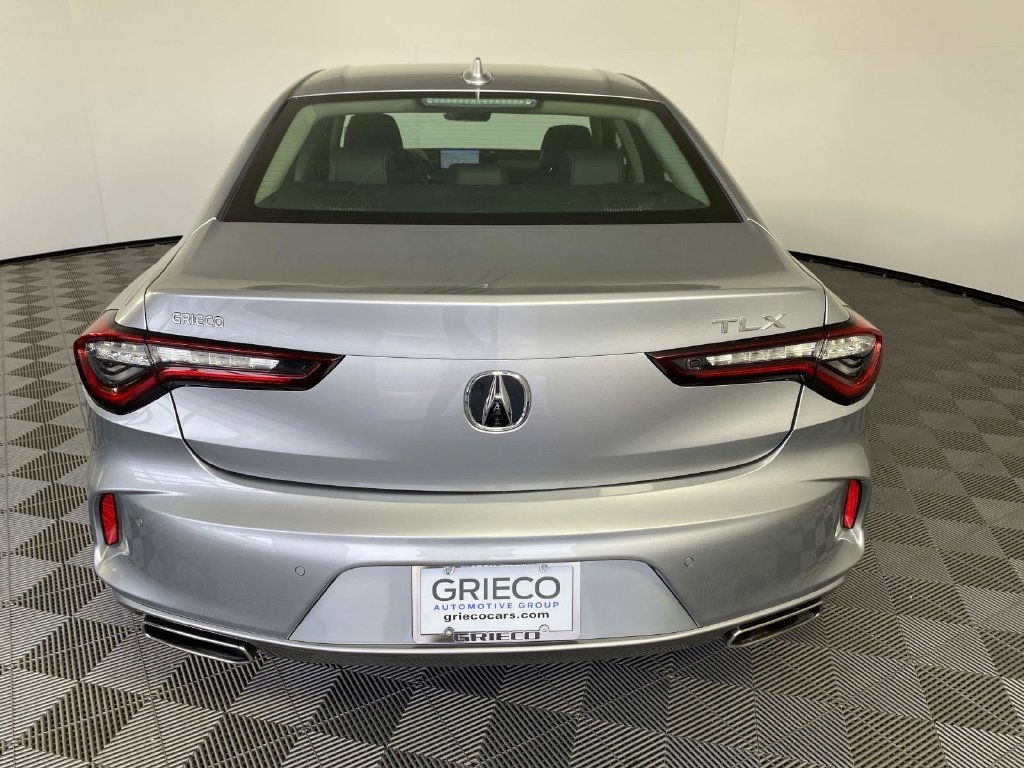 Used 2024 Acura TLX w/ Technology Package FWD image 7